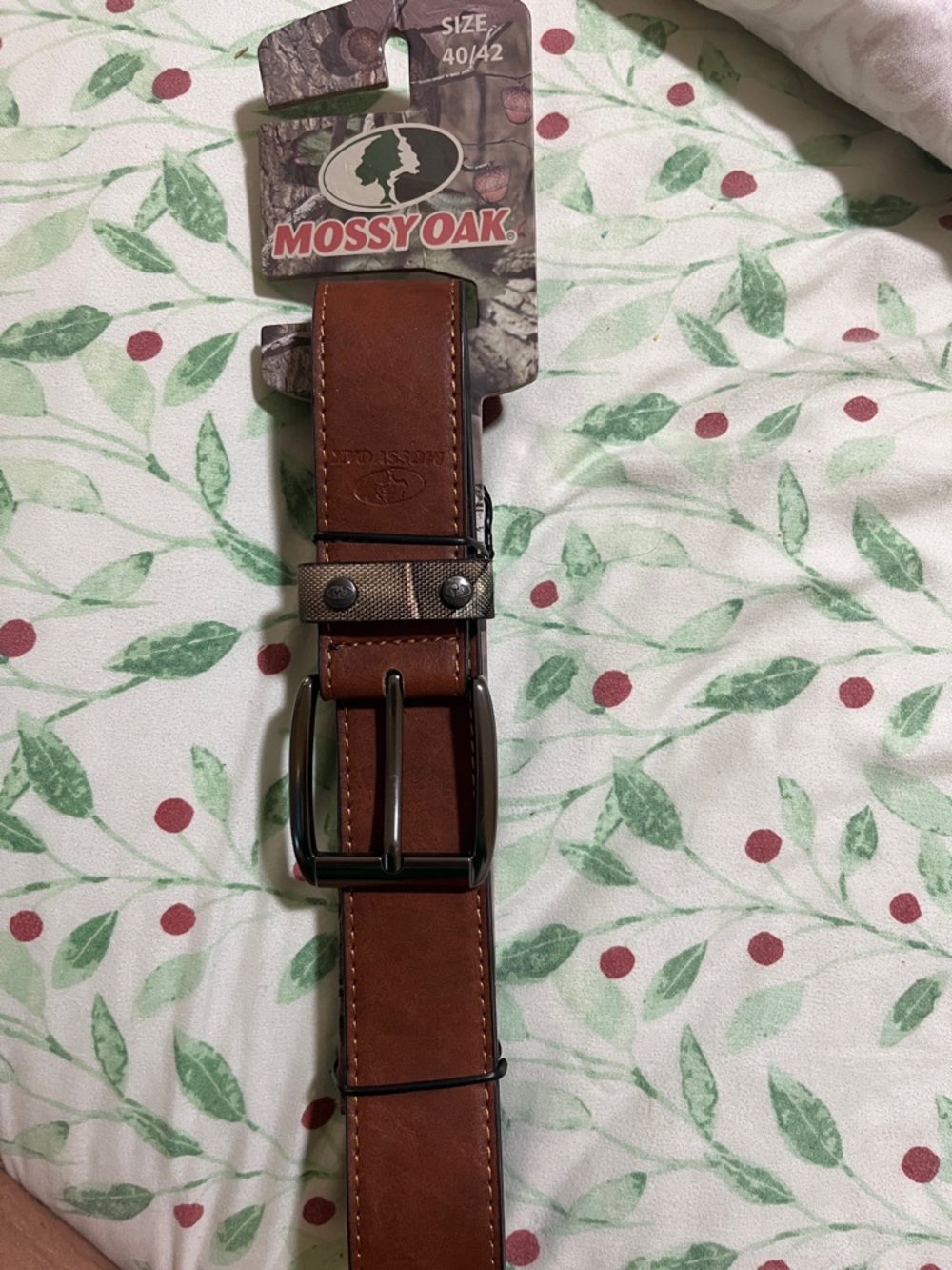 Mossy Oak Men's Brown Leather Belt with Gunmetal Buckle